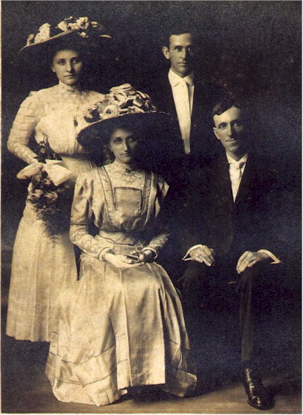 gemperline_wedding.jpg (91620 bytes)